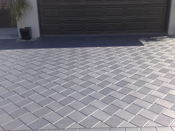 Paved driveway - sealed concrete